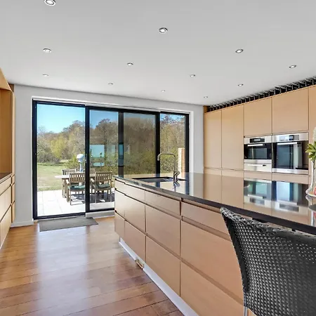 Beach Front In With Kitchen *